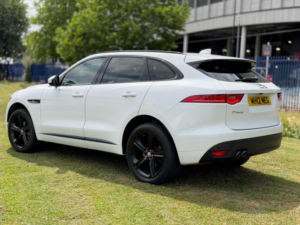 2017 Jaguar F-Pace 2.0 D180 R-Sport Auto AWD Euro 6 (s/s) 5dr in White — image 3