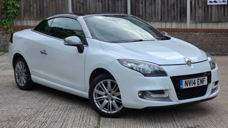 2014 Renault Megane 1.2 Tce Energy Gt Line Tomtom Euro 5 (s/s) 2dr in White — image 1
