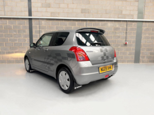 2009 Suzuki Swift 1.3 Gl 3dr in Grey — image 4