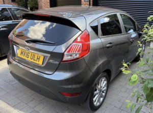 2016 Ford Fiesta 1.6 Titanium in Grey — image 6