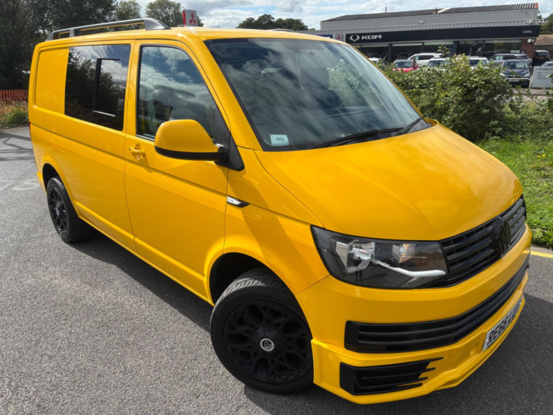 2016 Volkswagen Transporter 2.0 Tdi T32 Bluemotion Tech Startline Fwd Swb Euro 6 (s/s) 5dr in Yellow — image 1