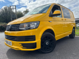 2016 Volkswagen Transporter 2.0 Tdi T32 Bluemotion Tech Startline Fwd Swb Euro 6 (s/s) 5dr in Yellow — image 6