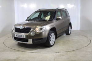 2012 Skoda Yeti 2.0 Tdi Elegance SUV 5dr Diesel DSG 4WD Euro 5 (140 Ps) in Brown — image 6