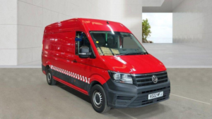 2022 Volkswagen Crafter 2.0 Tdi Cr35 Trendline Rwd Mwb Euro 6 (s/s) 5dr in Red — image 4