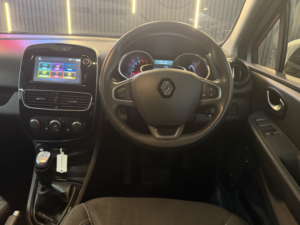 2019 Renault Clio 0.9 Iconic Tce 90 My18 in Silver — image 3