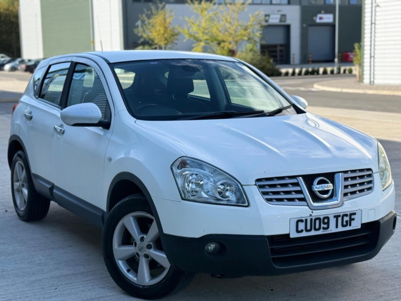 2009 Nissan Qashqai 1.5 Dci Acenta 2WD 5dr in White — image 1