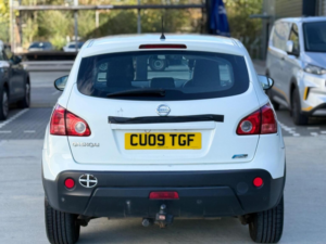 2009 Nissan Qashqai 1.5 Dci Acenta 2WD 5dr in White — image 6