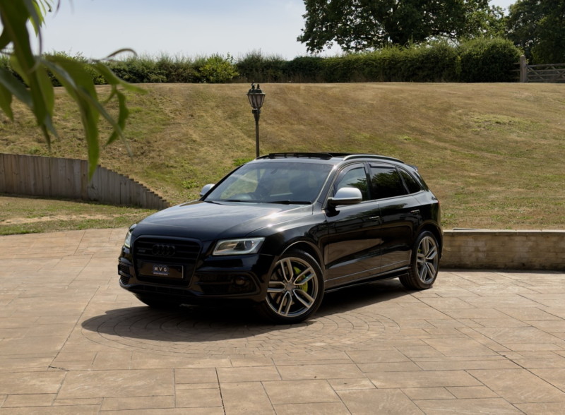 2014 Audi Sq5 3.0 Bitdi V6 in Black — image 1