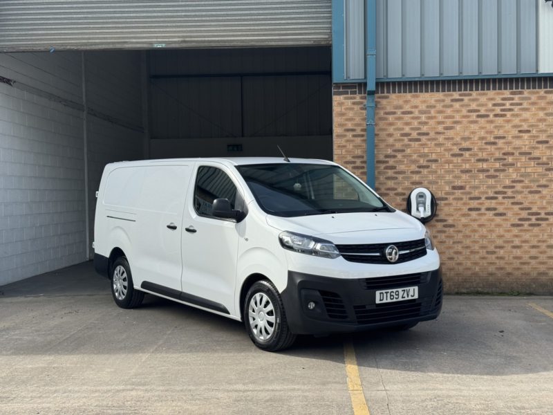 2020 Vauxhall Vivaro 2.0 Turbo D 3100 Dynamic L2 H1 Euro 6 Lwb (s/s) 6dr in White — image 1