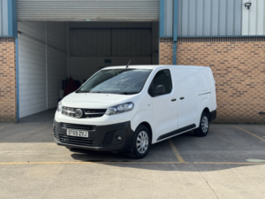 2020 Vauxhall Vivaro 2.0 Turbo D 3100 Dynamic L2 H1 Euro 6 Lwb (s/s) 6dr in White — image 2