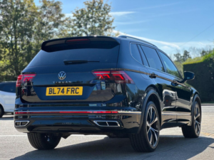 2025 Volkswagen Tiguan Allspace 1.5 Tsi R-Line DSG Euro 6 (s/s) 5dr in Black — image 4
