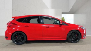 2018 Ford Focus 2.0t Ecoboost St-2 Euro 6 (s/s) 5dr in Red — image 2