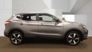 2015 Nissan Qashqai 1.2 Dig-T N-Tec 2WD Euro 6 (s/s) 5dr in Grey — image 5