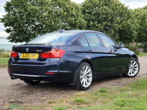 2013 BMW 3 Series 2.0 320i Modern Auto Euro 6 (s/s) 4dr in Blue — image 3