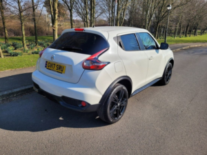2017 Nissan Juke 1.5 Dci N-Connecta SUV 5dr Diesel Manual Euro 6 (s/s) (110 Ps) in Multicolour — image 4