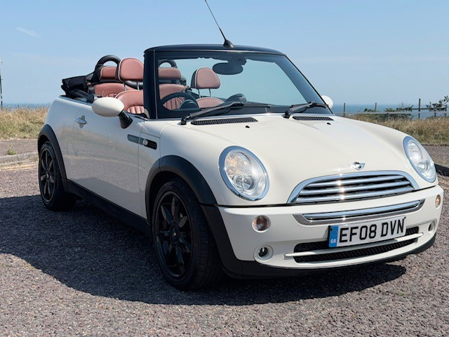 2008 MINI Convertible 1.6 Cooper Sidewalk Convertible in White — image 1