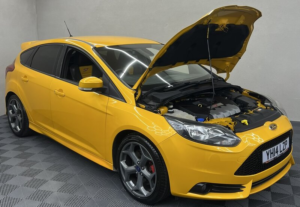 2014 Ford Focus St 2 2.0 Focus St-2 T 5dr in Yellow — image 3