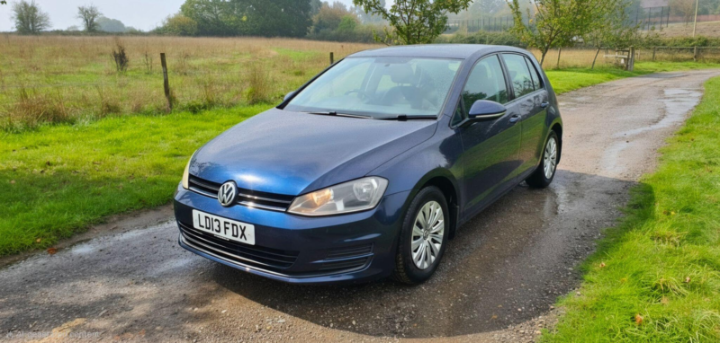 2013 Volkswagen Golf 1.2 Tsi Bluemotion Tech S Hatchback 5dr Petrol Manual Euro 5 (s/s) (105 Ps) in Blue — image 1