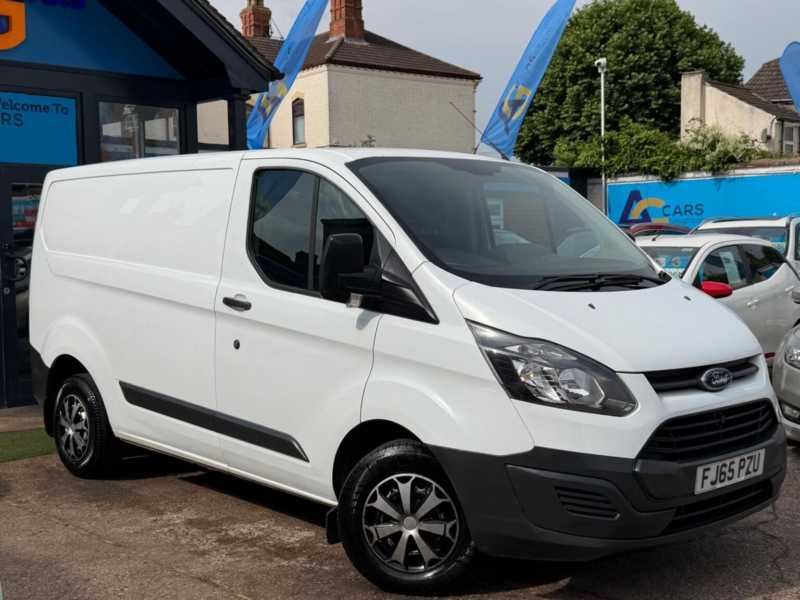 2015 Ford Transit Custom 2.2 Tdci 290 L1 H1 5dr in White — image 1