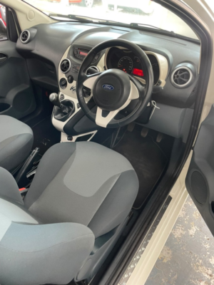 2010 Ford Ka 1.2 Zetec in White — image 3