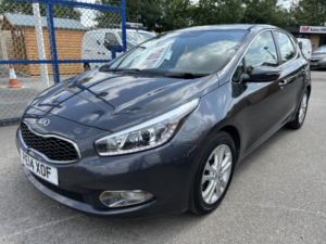 2014 Kia Ceed 1.6 Crdi Ecodynamics 2 in Silver — image 2