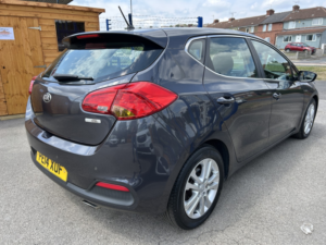2014 Kia Ceed 1.6 Crdi Ecodynamics 2 in Silver — image 4