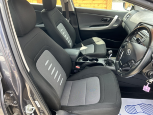 2014 Kia Ceed 1.6 Crdi Ecodynamics 2 in Silver — image 5