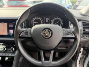 2018 Skoda Kodiaq 2.0 Tdi Se L DSG 4WD Euro 6 (s/s) 5dr (7 Seat) in White — image 4
