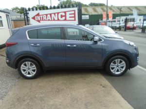 2017 Kia Sportage 1.7 Crdi 2 SUV 5dr Diesel Manual Euro 6 (s/s) (114 Bhp) in Blue — image 5