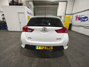 2013 Toyota Auris 1.4 D-4d Sport in White — image 5