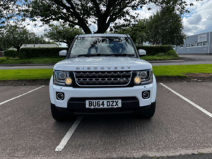 2014 Land Rover Discovery 3.0 Discovery Se Sdv6 Auto 4WD 5dr in White — image 4