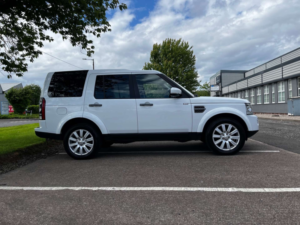 2014 Land Rover Discovery 3.0 Discovery Se Sdv6 Auto 4WD 5dr in White — image 6