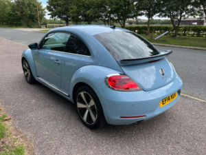 2014 Volkswagen Beetle Gt 2.0 Turbo Automatic in Blue — image 4
