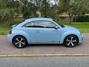 2014 Volkswagen Beetle Gt 2.0 Turbo Automatic in Blue — image 5