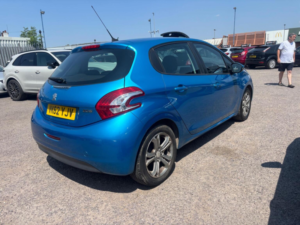 2012 Peugeot 208 1.2 Vti Active Euro 5 5dr in Blue — image 5