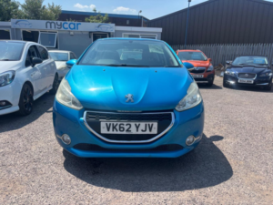 2012 Peugeot 208 1.2 Vti Active Euro 5 5dr in Blue — image 6