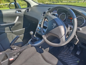 2011 Peugeot 308 1.6 Hdi Access in Silver — image 6