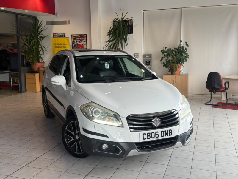 2014 Suzuki Sx4 S-Cross 1.6 Sz5 in White — image 1