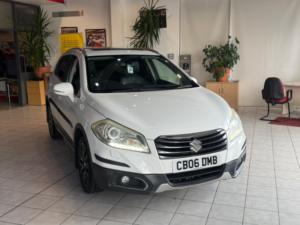 2014 Suzuki Sx4 S-Cross 1.6 Sz5 in White — image 2