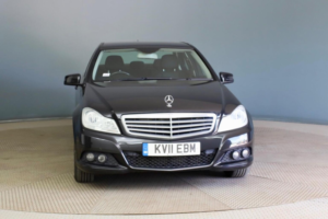 2011 Mercedes-Benz C Class 1.8 C180 Blueefficiency Se Auto Euro 5 4dr in Black — image 2