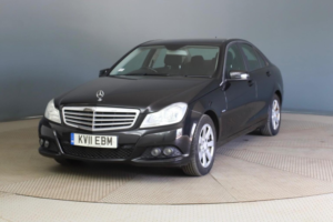 2011 Mercedes-Benz C Class 1.8 C180 Blueefficiency Se Auto Euro 5 4dr in Black — image 3