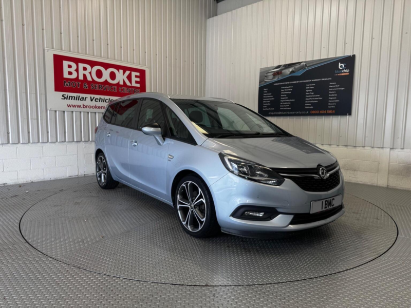 2017 Vauxhall Zafira Tourer 1.4i Turbo Sri Nav Euro 6 5dr in Silver — image 1