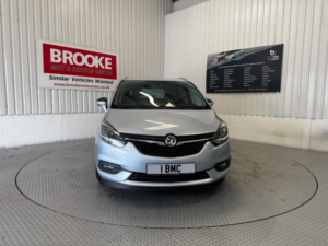 2017 Vauxhall Zafira Tourer 1.4i Turbo Sri Nav Euro 6 5dr in Silver — image 5
