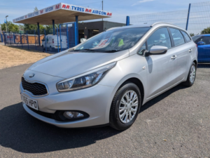 2015 Kia Ceed 1.4 Crdi Ecodynamics 1 in Silver — image 2