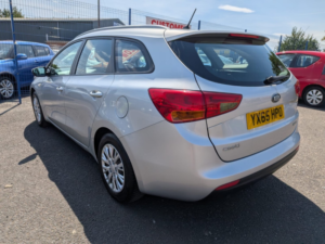 2015 Kia Ceed 1.4 Crdi Ecodynamics 1 in Silver — image 3