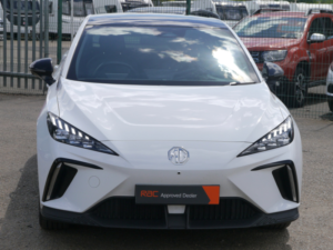2023 MG Mg4 64kwh Trophy Long Range Hatchback 5dr Electric Auto (203 Ps) in White — image 5