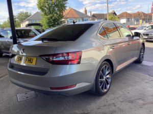 2016 Skoda Superb 2.0 Tdi Laurin & Klement DSG Auto 6spd 4WD Euro 6 (s/s) 5dr in Beige — image 5