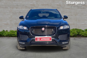 2019 Jaguar F-Pace 2.0 D240 Chequered Flag Auto AWD Euro 6 (s/s) 5dr in Black — image 2