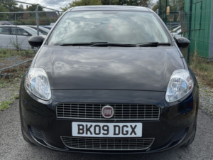 2009 Fiat Grande Punto 1.4 Grande Punto Active 1.4 8v 3dr in Black — image 2