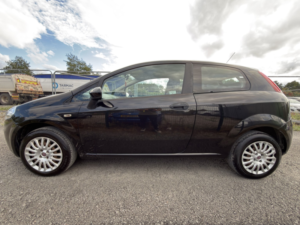 2009 Fiat Grande Punto 1.4 Grande Punto Active 1.4 8v 3dr in Black — image 4